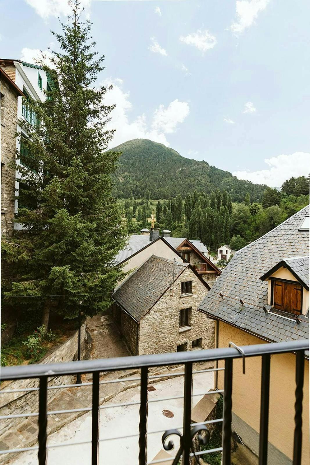 Appartement Casa Begona - Wifi Sencillo Y Acogedor à Sallent de Gállego Extérieur photo